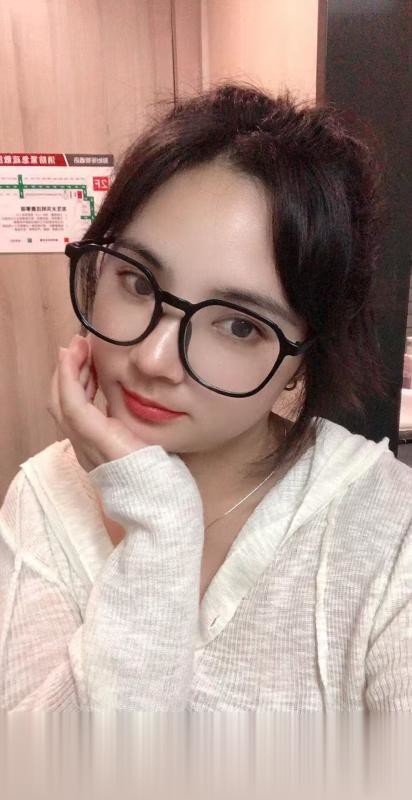 江苏-常州眼镜美女彤彤-1.jpg