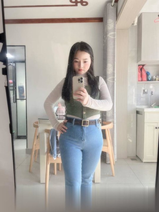 四川-成都武侯区丰满少妇琴儿-2.jpg